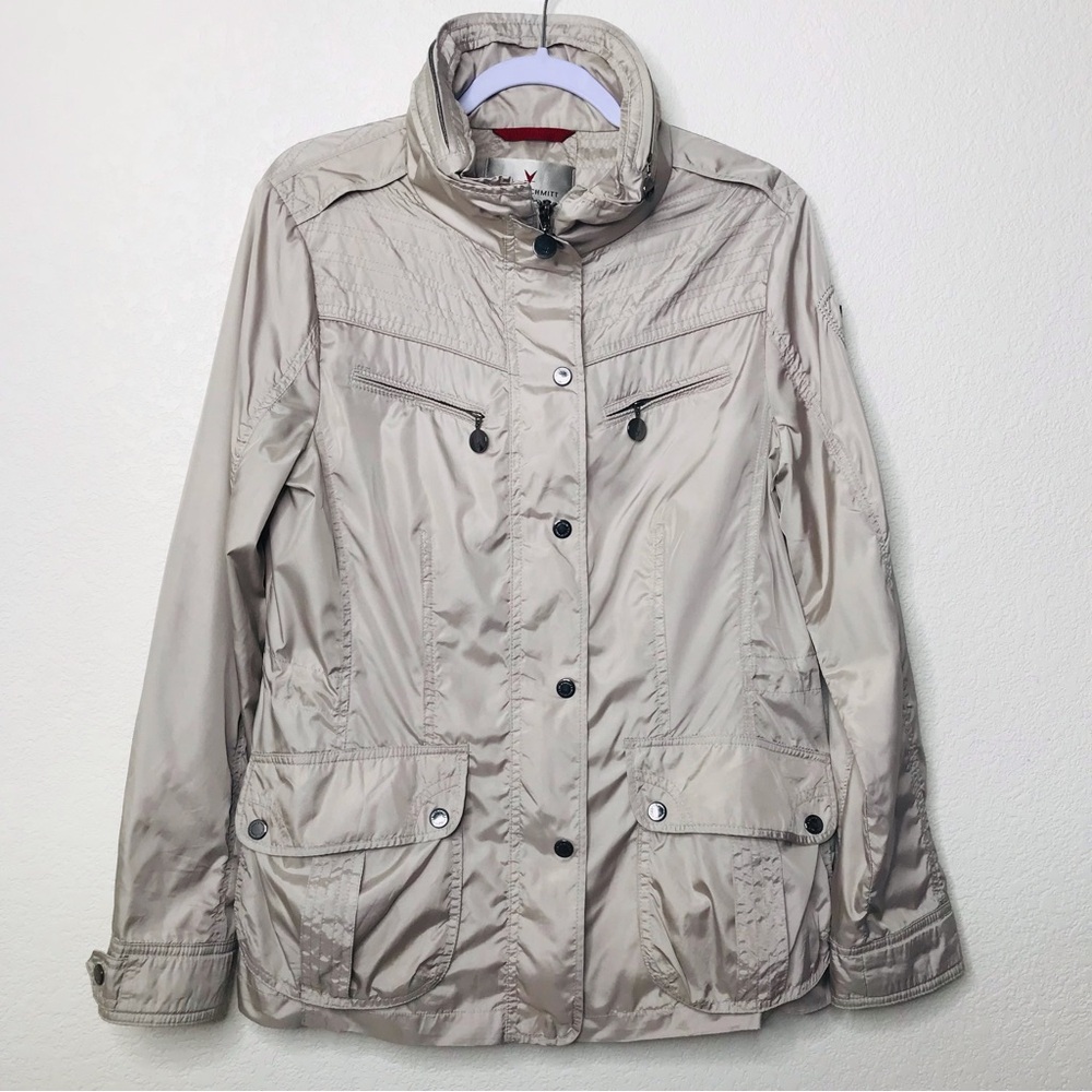 FUCHS SCHMITT Cargo Hooded Windbreaker/Rain Jacket Cool Khaki